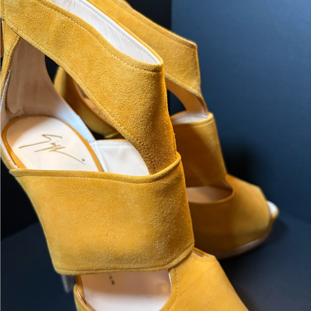 Giuseppe Zanotti Yellow Suede Heels - Picture 4 of 6